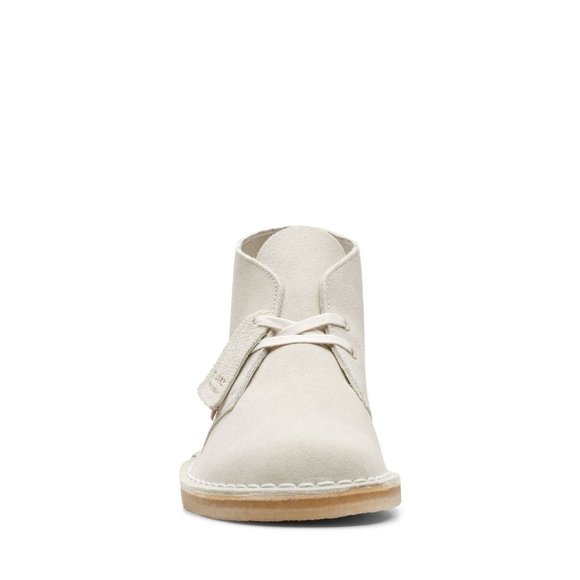 CLARKS Desert boot off white suede